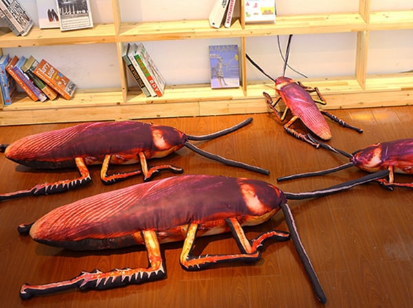 Plush-Cockroach.jpg