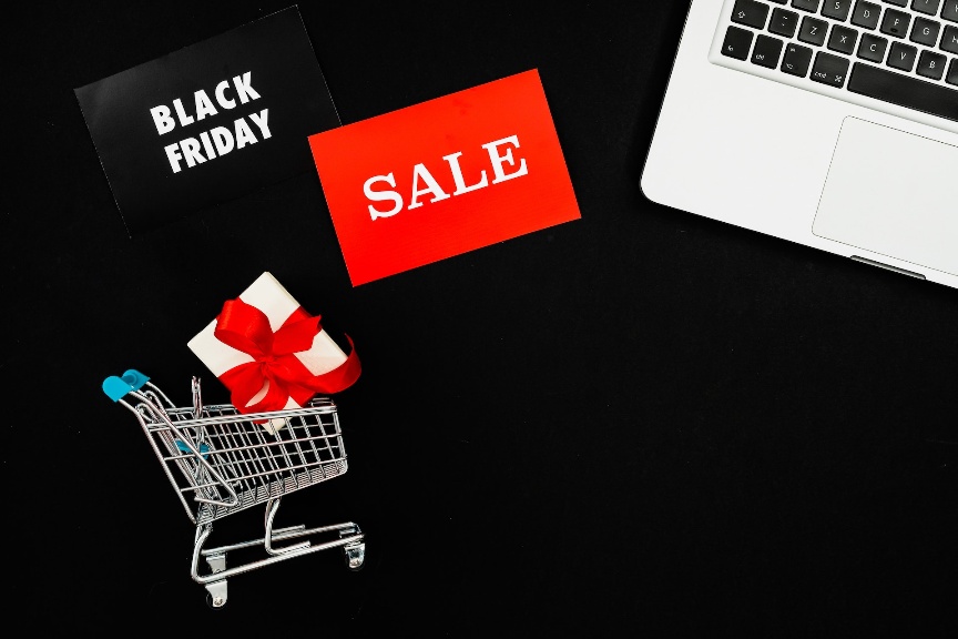 difference between Black Friday and cyber monday